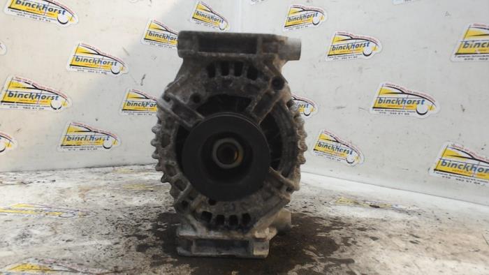 Gebruikte Dynamo Opel Zafira (M75) 2.2 16V Direct Ecotec Prijs € 52,50 Margeregeling aangeboden door Binckhorst BV