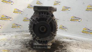 Gebruikte Alternator Opel Zafira (M75) 2.2 16V Direct Ecotec Prijs € 52,50 Margeregeling aangeboden door Binckhorst BV