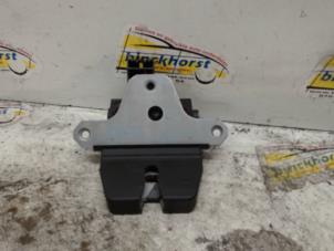 Gebruikte Slotmechaniek Achterklep Ford Mondeo IV Wagon 1.6 TDCi 16V Prijs € 26,25 Margeregeling aangeboden door Binckhorst BV