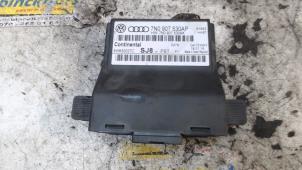 Gebruikte Gateway module Volkswagen Caddy III (2KA,2KH,2CA,2CH) 1.6 TDI 16V Prijs € 31,50 Margeregeling aangeboden door Binckhorst BV