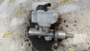 Gebruikte Hoofdremcilinder Volkswagen Caddy III (2KA,2KH,2CA,2CH) 1.6 TDI 16V Prijs € 21,00 Margeregeling aangeboden door Binckhorst BV