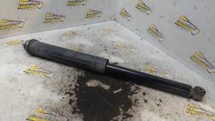 Gebruikte Schokdemper rechts-achter Toyota Yaris III (P13) 1.5 16V Hybrid Prijs € 26,25 Margeregeling aangeboden door Binckhorst BV