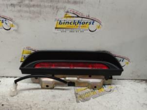 Gebruikte Extra Remlicht midden Mitsubishi Space Star (DG) 1.9 DI-D Prijs € 21,00 Margeregeling aangeboden door Binckhorst BV