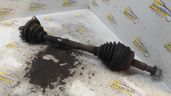 Gebruikte Steekas links-voor Renault Master II (FD/HD) 2.5 dCi 16V 100 Prijs € 52,50 Margeregeling aangeboden door Binckhorst BV