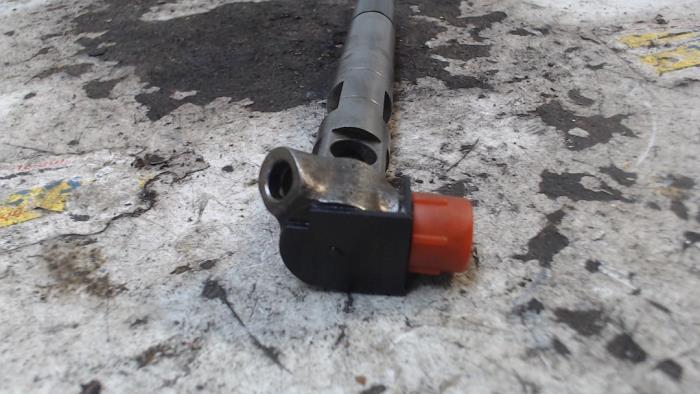 Verstuiver (diesel) van een Mercedes-Benz Sprinter 3,5t (906.73) 316 CDI 16V 2013