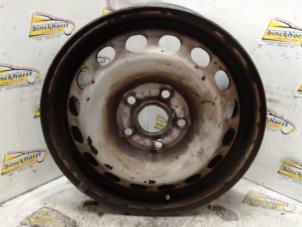 Gebruikte Velg Volkswagen Caddy III (2KA,2KH,2CA,2CH) 1.6 TDI 16V Prijs € 15,75 Margeregeling aangeboden door Binckhorst BV