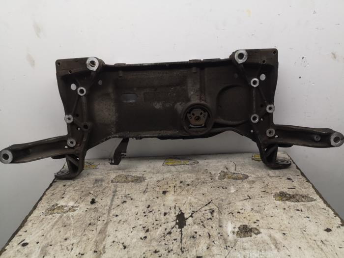 Gebruikte Subframe Seat Leon (1P1) 1.2 TSI Prijs € 52,50 Margeregeling aangeboden door Binckhorst BV