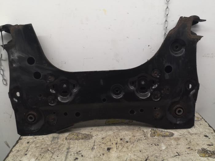 Gebruikte Subframe Nissan NV 200 (M20M) 1.6 16V Prijs € 93,45 Margeregeling aangeboden door Binckhorst BV