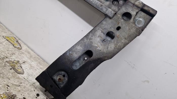 Subframe van een Renault Scénic II (JM) 2.0 16V 2004