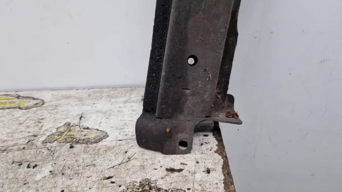 Subframe van een Renault Scénic II (JM) 2.0 16V 2004