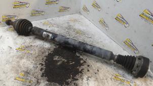 Gebruikte Aandrijfas rechts-voor Seat Leon (1P1) 2.0 FSI 16V Prijs € 31,50 Margeregeling aangeboden door Binckhorst BV