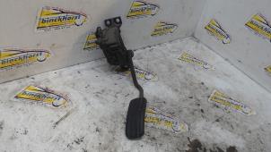 Gebruikte Gaspedaal Renault Trafic New (FL) 1.9 dCi 100 16V Prijs € 19,95 Margeregeling aangeboden door Binckhorst BV