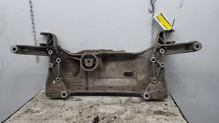 Gebruikte Subframe Volkswagen Golf Plus (5M1/1KP) 1.6 FSI 16V Prijs € 52,50 Margeregeling aangeboden door Binckhorst BV