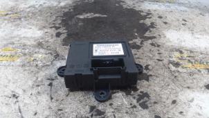 Gebruikte Comfort Module Landrover Freelander II 2.2 td4 16V Prijs € 42,00 Margeregeling aangeboden door Binckhorst BV