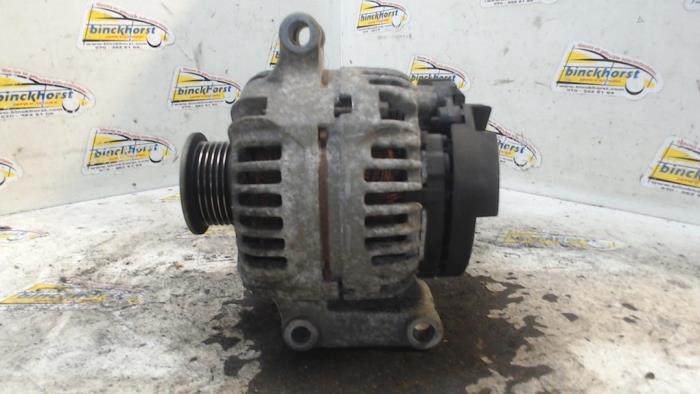 Dynamo van een Ford Transit 2.0 TDdi 16V 260S 2005
