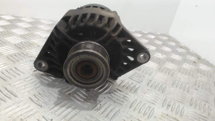Gebruikte Dynamo Fiat Doblo Cargo (223) 1.9 JTD Prijs € 31,50 Margeregeling aangeboden door Binckhorst BV