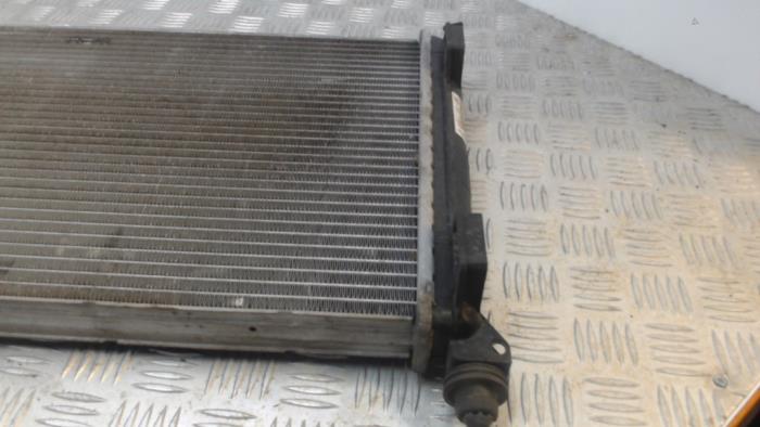 Radiateur van een Fiat Doblo Cargo (223) 1.9 JTD 2008
