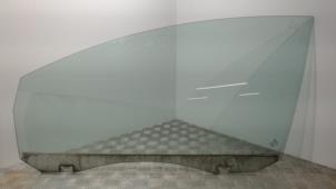 Gebruikte Portierruit 4Deurs links-voor Volkswagen Golf Plus (5M1/1KP) 1.6 FSI 16V Prijs € 26,25 Margeregeling aangeboden door Binckhorst BV