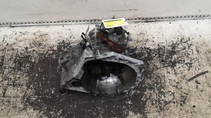 Gebruikte Versnellingsbak Peugeot 108 1.0 12V VVT-i Prijs € 309,75 Margeregeling aangeboden door Binckhorst BV