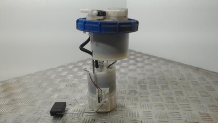 Gebruikte Tank element Pomp Peugeot 108 1.0 12V VVT-i Prijs € 52,50 Margeregeling aangeboden door Binckhorst BV