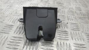 Gebruikte Achterklep Slotmechaniek Ford Galaxy (WA6) 2.0 TDCi 16V Prijs € 26,25 Margeregeling aangeboden door Binckhorst BV