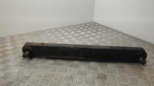 Gebruikte Draagarm onder links-achter Chevrolet Suburban 5.3 V8 FlexFuel 4x4 Prijs € 31,50 Margeregeling aangeboden door Binckhorst BV