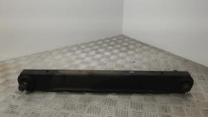 Gebruikte Draagarm onder rechts-achter Chevrolet Suburban 5.3 V8 FlexFuel 4x4 Prijs € 31,50 Margeregeling aangeboden door Binckhorst BV