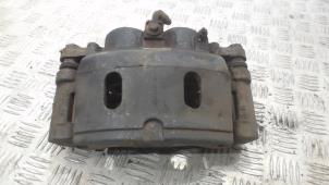 Gebruikte Remklauw (Tang) rechts-voor Chevrolet Suburban 5.3 V8 FlexFuel 4x4 Prijs € 105,00 Margeregeling aangeboden door Binckhorst BV