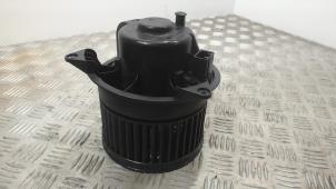 Gebruikte Aanjager Ford Transit Connect 1.8 TDCi 75 Prijs € 36,75 Margeregeling aangeboden door Binckhorst BV