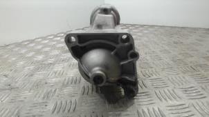 Gebruikte Startmotor Renault Trafic New (FL) 2.5 dCi 16V 145 Prijs € 36,75 Margeregeling aangeboden door Binckhorst BV