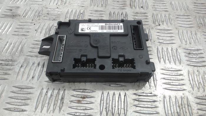 Gebruikte Computer Body Control Renault Clio IV (5R) 0.9 Energy TCE 90 12V Prijs € 31,50 Margeregeling aangeboden door Binckhorst BV