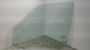 Gebruikte Deurruit 4Deurs links-voor Ford Galaxy (WA6) 2.0 TDCi 16V Prijs € 42,00 Margeregeling aangeboden door Binckhorst BV