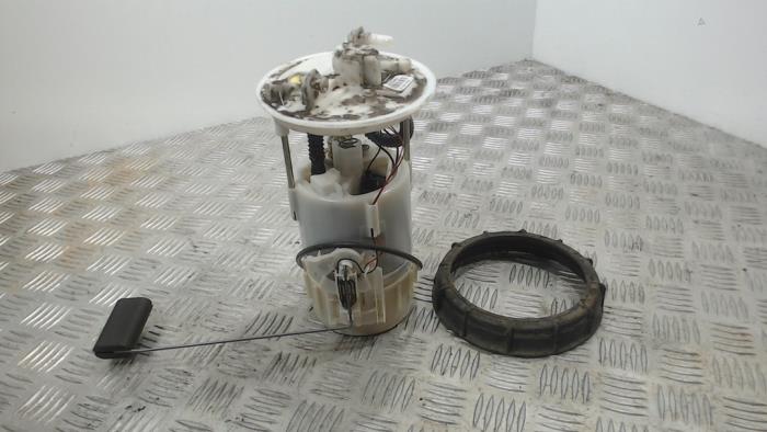 Gebruikte Tank element Pomp Renault Espace (JK) 2.0 16V Turbo Prijs € 42,00 Margeregeling aangeboden door Binckhorst BV