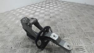 Gebruikte Scharnier Achterklep Saab 9-3 Sport Estate (YS3F) 1.9 TiD Prijs € 15,75 Margeregeling aangeboden door Binckhorst BV