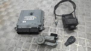 Gebruikte Kontaktslot + computer Mercedes Sprinter 3,5t (906.73) 315 CDI 16V Prijs € 210,00 Margeregeling aangeboden door Binckhorst BV