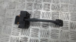 Nieuwe Deurvanger 2Deurs rechts Mercedes Sprinter 3t (910.6) 211 CDI 2.1 D FWD Prijs € 38,12 Inclusief btw aangeboden door Binckhorst BV