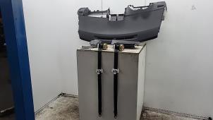 Gebruikte Airbag set + dashboard Toyota Auris (E15) 1.8 16V HSD Full Hybrid Prijs € 682,50 Margeregeling aangeboden door Binckhorst BV