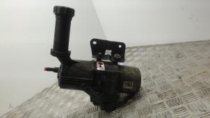 Gebruikte Pomp Servo Peugeot Partner (GC/GF/GG/GJ/GK) 1.6 HDI 90 Prijs € 105,00 Margeregeling aangeboden door Binckhorst BV