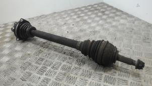 Gebruikte Aandrijfas links-voor Dacia Sandero I (BS) 1.4 Prijs € 36,75 Margeregeling aangeboden door Binckhorst BV