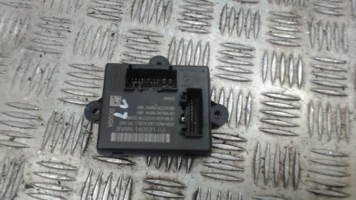 Gebruikte Comfort Module Ford Focus 3 1.0 Ti-VCT EcoBoost 12V 125 Prijs € 26,25 Margeregeling aangeboden door Binckhorst BV