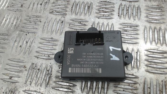 Gebruikte Comfort Module Ford Focus 3 1.0 Ti-VCT EcoBoost 12V 125 Prijs € 26,25 Margeregeling aangeboden door Binckhorst BV