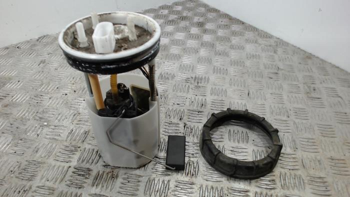 Brandstofpomp Elektrisch van een Seat Ibiza IV (6J5) 1.4 16V 2012