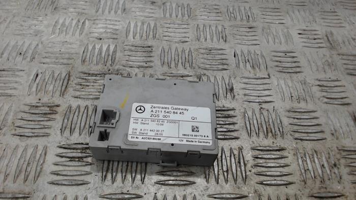 Gebruikte Gateway module Mercedes E (W211) 2.5 E-230 V6 24V Prijs € 26,25 Margeregeling aangeboden door Binckhorst BV