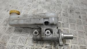 Gebruikte Hoofdremcilinder Fiat Ducato (250) 2.3 D 120 Multijet Prijs € 21,00 Margeregeling aangeboden door Binckhorst BV