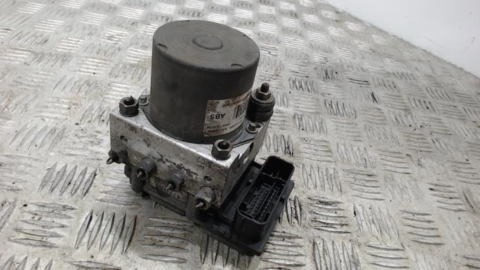 Gebruikte ABS Pomp Fiat Ducato (250) 2.3 D 120 Multijet Prijs € 52,50 Margeregeling aangeboden door Binckhorst BV