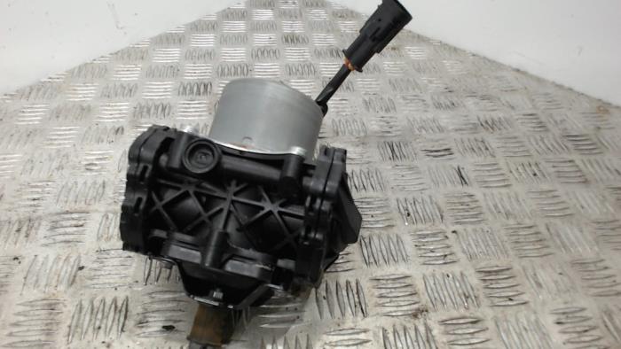 Gebruikte Vacuumpomp Rembekrachtiging Peugeot Expert (V1/VA/VB/VE/VF/VT/VY) e-Expert Prijs € 120,70 Inclusief btw aangeboden door Binckhorst BV