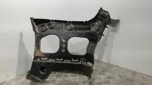 Gebruikte Bumpersteun links-achter Ford Transit Courier 1.0 Ti-VCT EcoBoost 12V Prijs € 21,00 Margeregeling aangeboden door Binckhorst BV