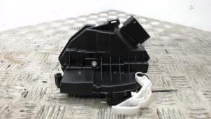 Gebruikte Slotmechaniek Portier 2Deurs rechts Ford Transit Courier 1.0 Ti-VCT EcoBoost 12V Prijs € 31,50 Margeregeling aangeboden door Binckhorst BV