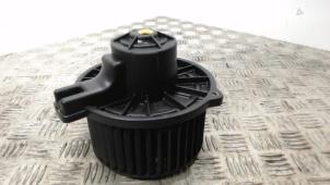 Gebruikte Chaufage Ventilatiemotor Kia Rio II (DE) 1.4 16V Prijs € 31,50 Margeregeling aangeboden door Binckhorst BV