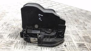 Gebruikte Slotmechaniek Portier 4Deurs links-voor BMW 1 serie (E87/87N) 116i 1.6 16V Prijs € 26,25 Margeregeling aangeboden door Binckhorst BV